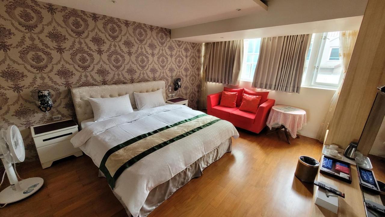 Left Bank 121 Otel Tainan Dış mekan fotoğraf