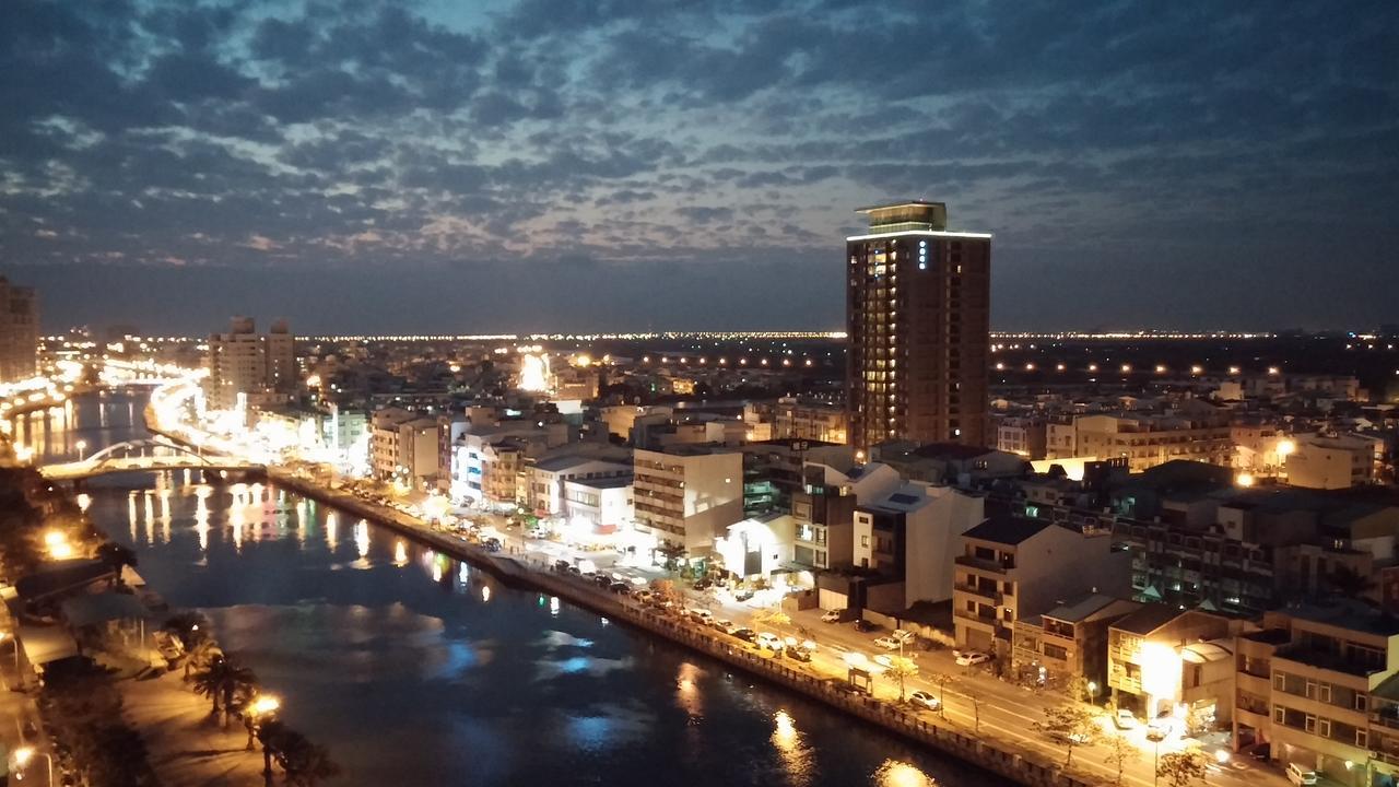 Left Bank 121 Otel Tainan Dış mekan fotoğraf