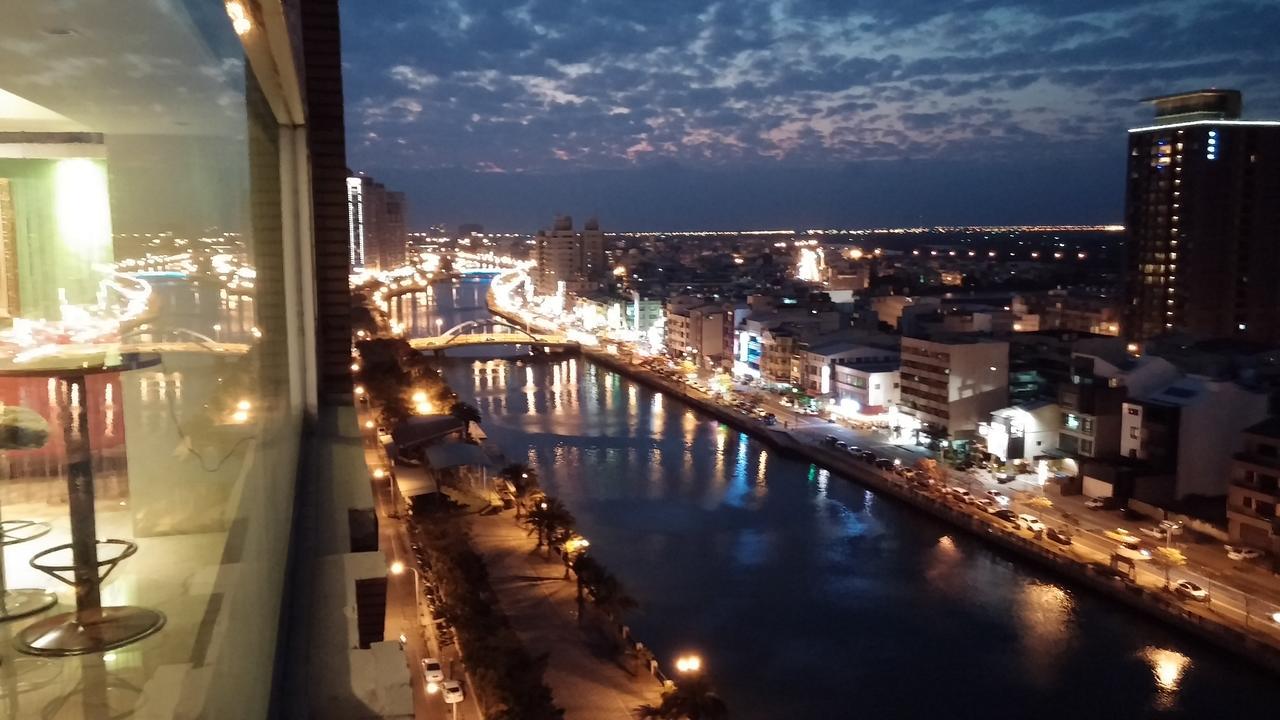 Left Bank 121 Otel Tainan Dış mekan fotoğraf