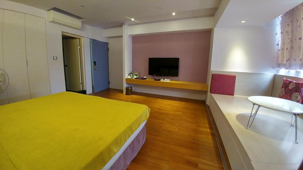 Left Bank 121 Otel Tainan Dış mekan fotoğraf