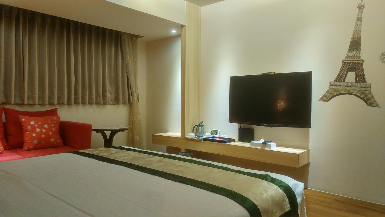 Left Bank 121 Otel Tainan Dış mekan fotoğraf