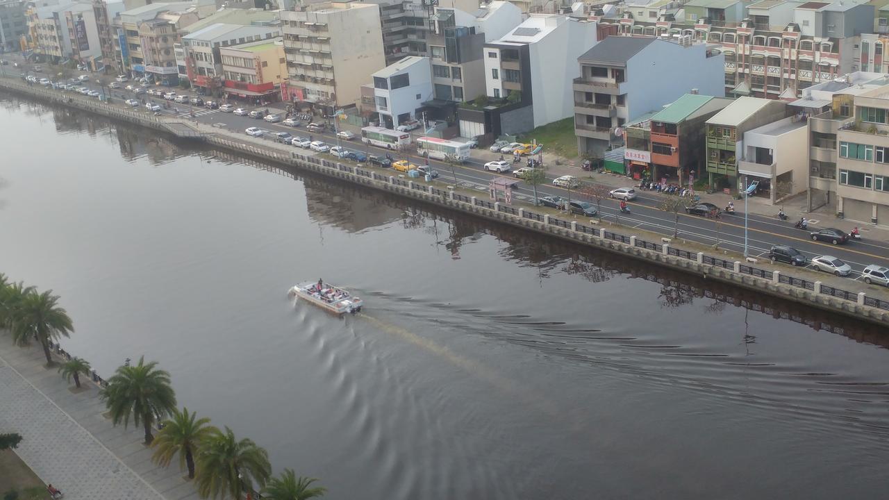 Left Bank 121 Otel Tainan Dış mekan fotoğraf