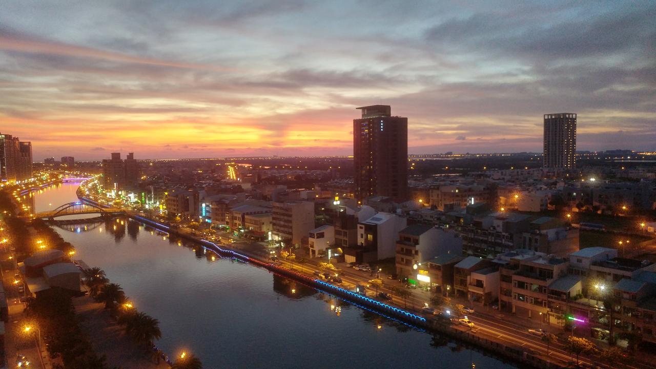 Left Bank 121 Otel Tainan Dış mekan fotoğraf
